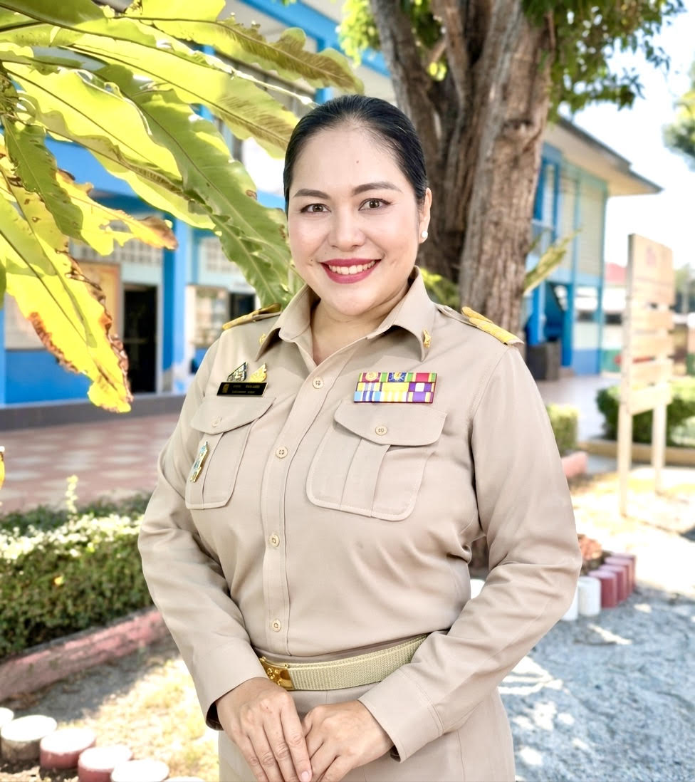 นางสาวดารณี วรรณพัฒน์ ผู้อำนวยการโรงเรียนวัดเตาปูน
